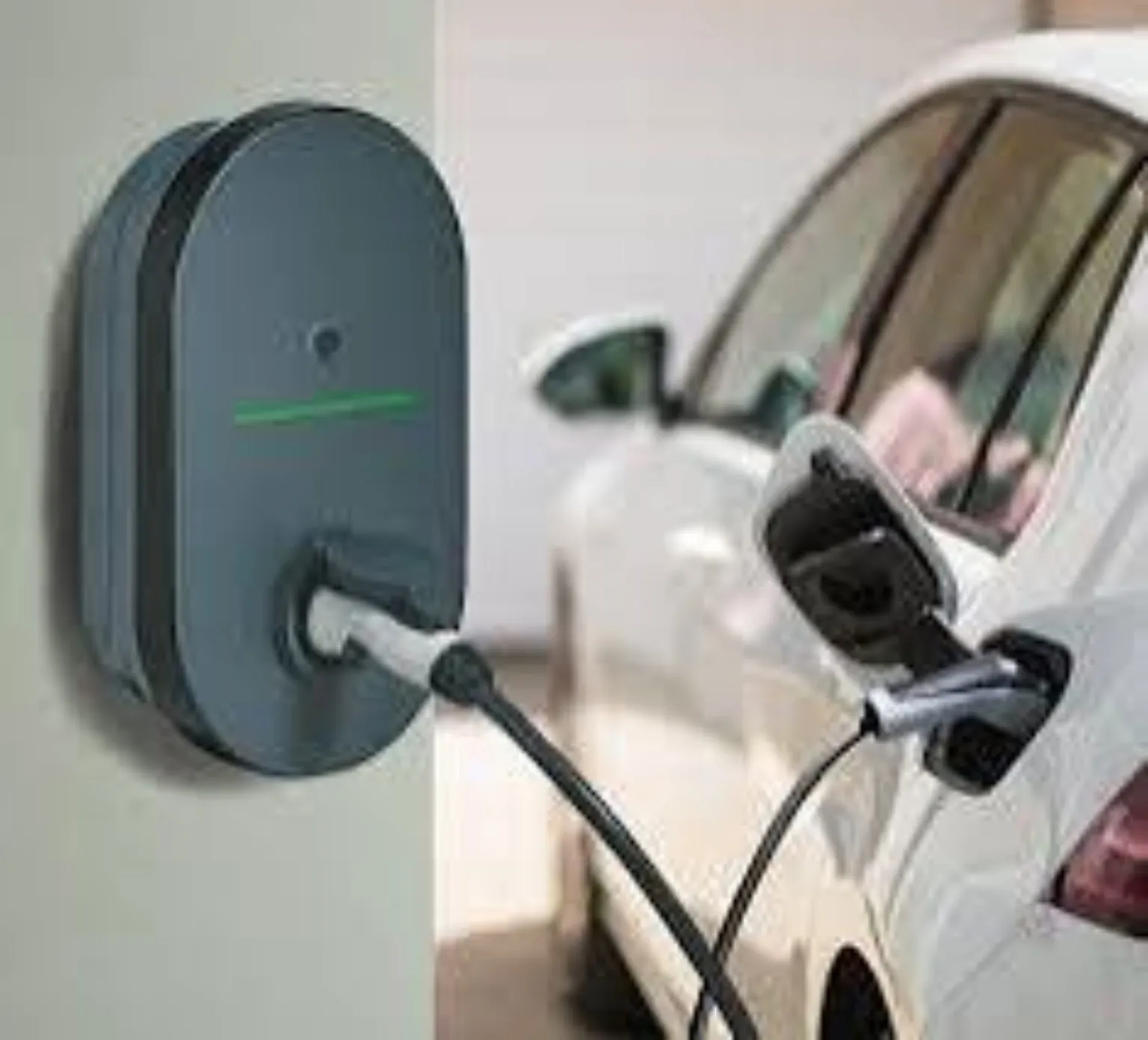 Recharge véhicule électrique par Azurelec Provence